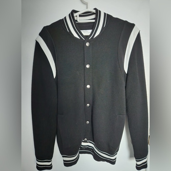 Givenchy Wool Jacket & Matching Beanie - Picture 3 of 4